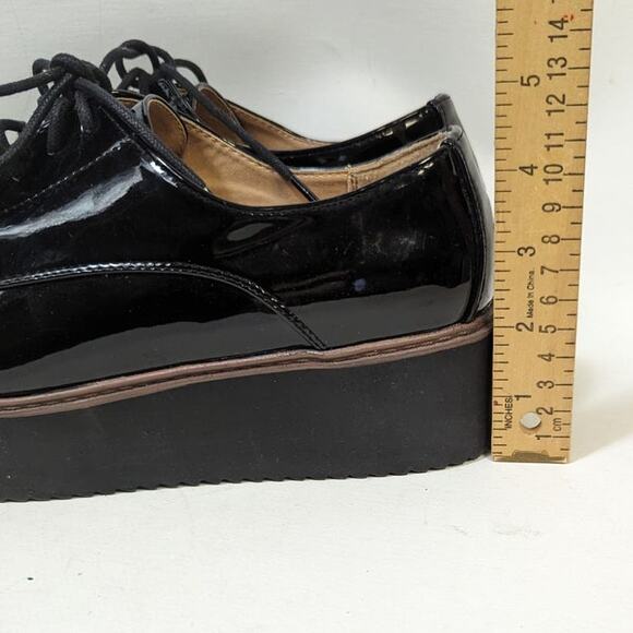 Women's Black Patent Leather Platform Oxfords - Picture 9 of 10